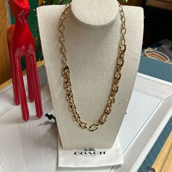 NWT, Storage Pouch & Gift 📦 Coach Chunky Signature Chain Link Necklace #TSNK - Picture 3 of 11